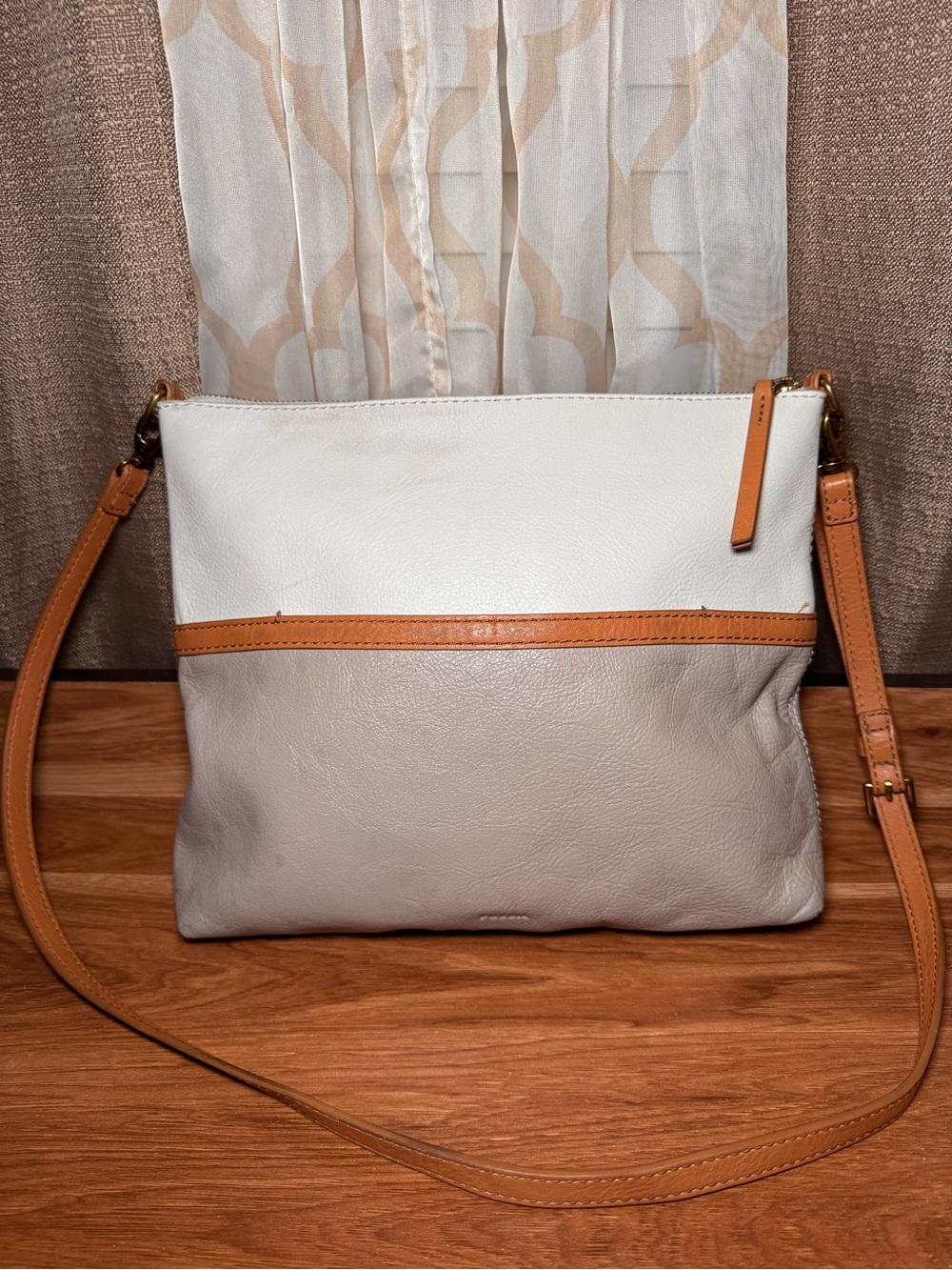 🛍️3/$65🛍️ Fossil Neutral Crossbody